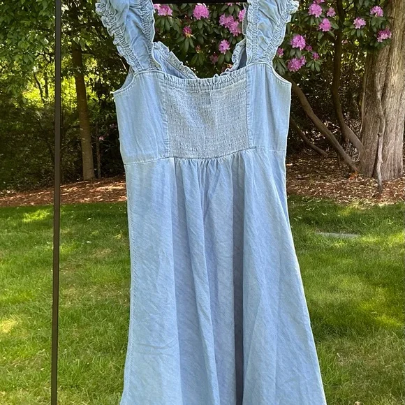 Gap Denim Maxi Flowing Sweetheart Neck Ruffled Wide Straps Light Washed Dress - Picture 2 of 7